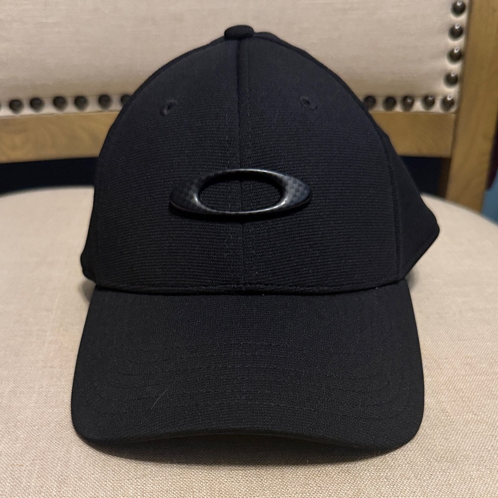 Oakley Jet Black Baseball Cap Size S/M